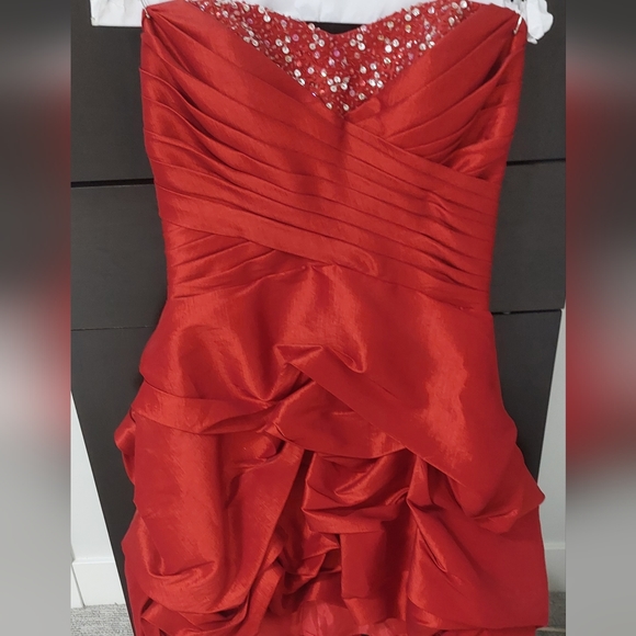 Dress - Picture 1 of 2